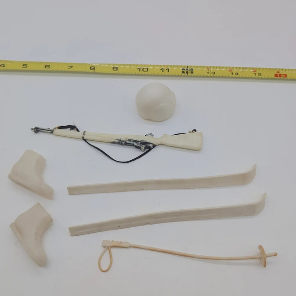 G I Joe Mountain Ski Patrol Accessories Lot Rifle Skis Helmet Plus - Picture 2 of 2